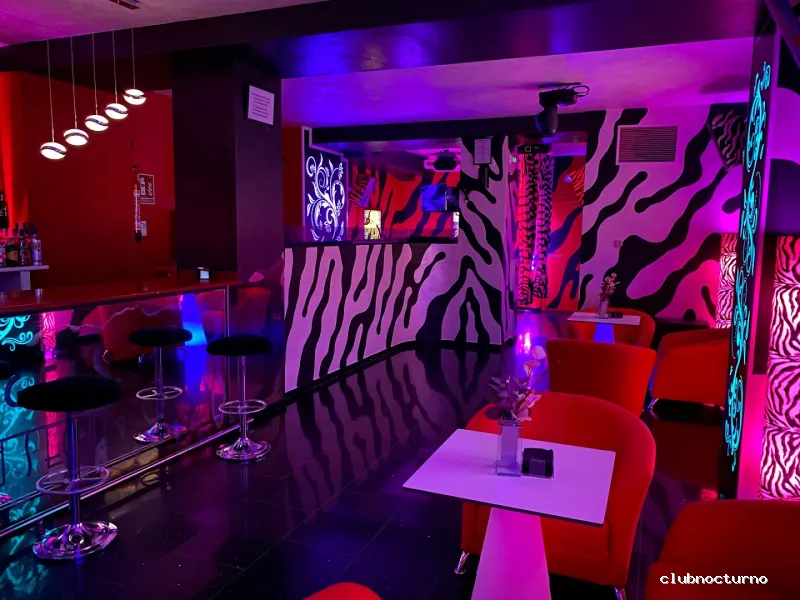 ANGEL’S “HOUSE CLUB”