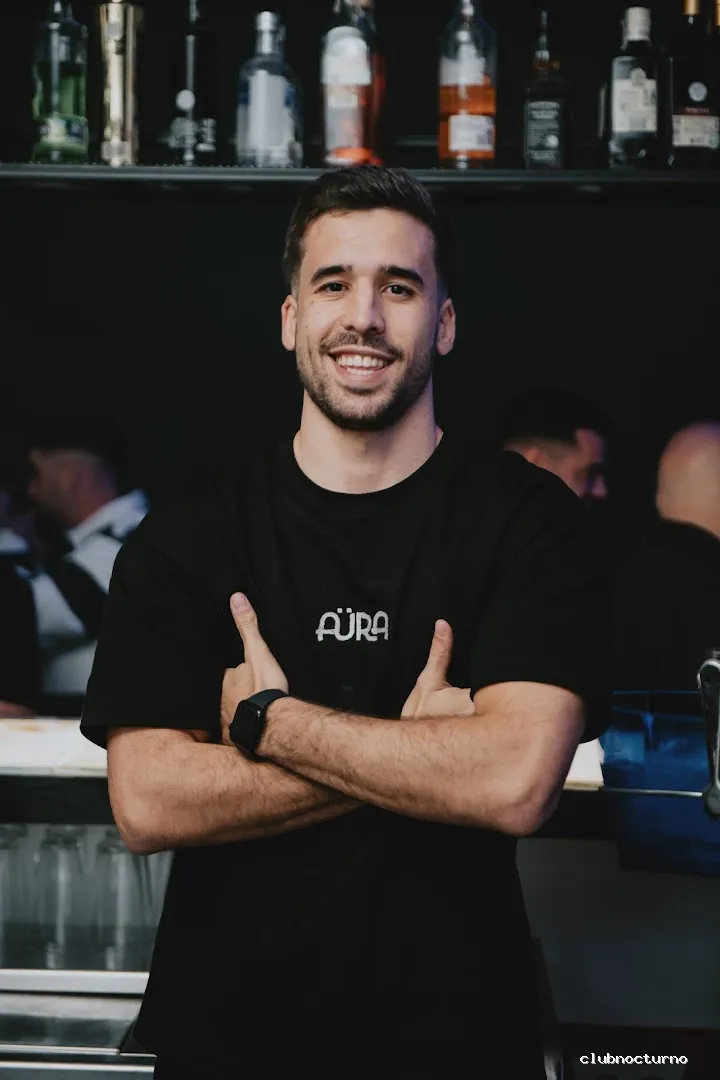 Aura Room Club