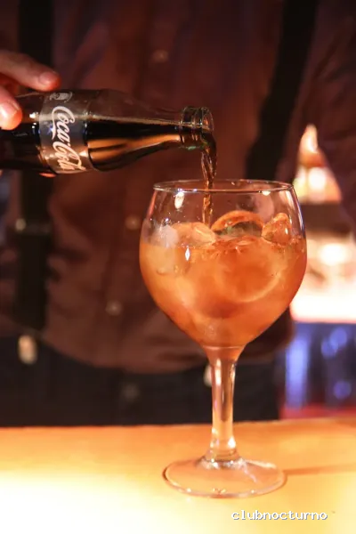 Blackmail Bar Madrid