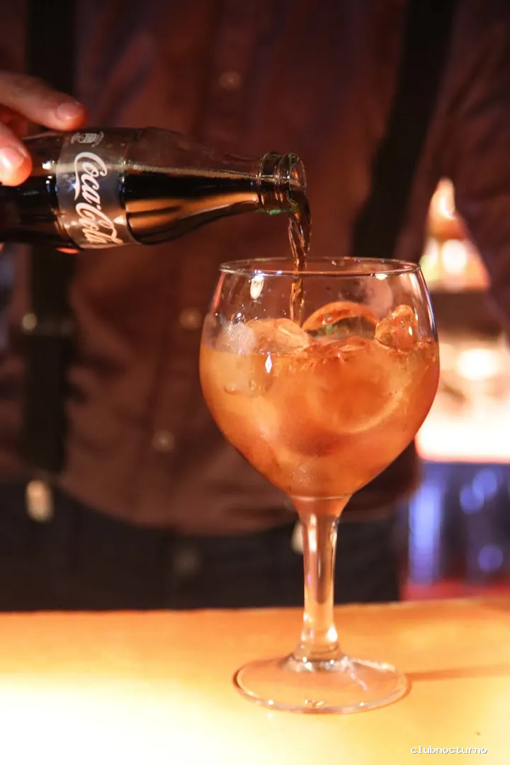 Blackmail Bar Madrid