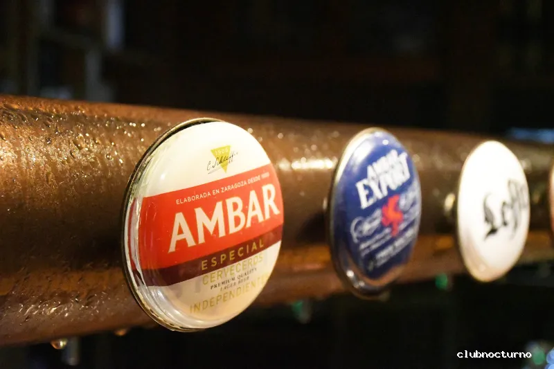 Loch Ness Pub (El Lago)