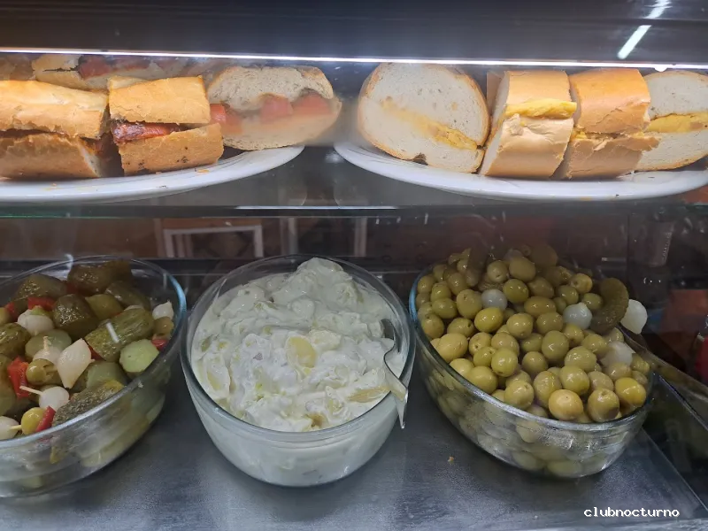 RESTAURANTE EL RINCON DE CHISPITA Y DISCOTECA TENEGUIA