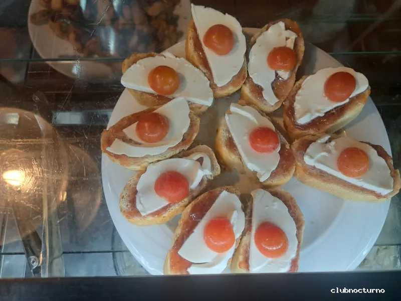 RESTAURANTE EL RINCON DE CHISPITA Y DISCOTECA TENEGUIA