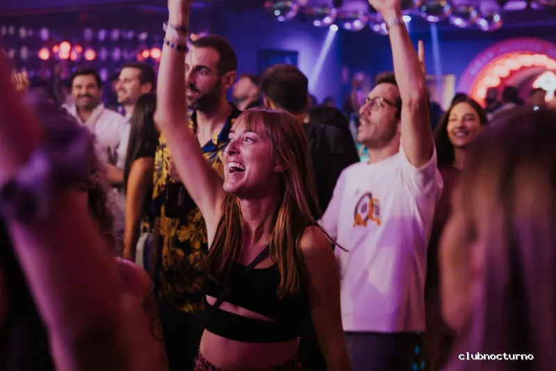 Tardeo Granada | El Tardeo de música Indie & Hits