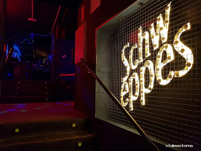 Hangar 48 - Sala de conciertos y clubbing en Madrid