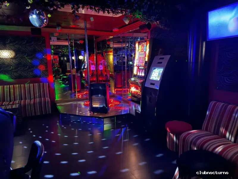 Glamour Club Music Hall