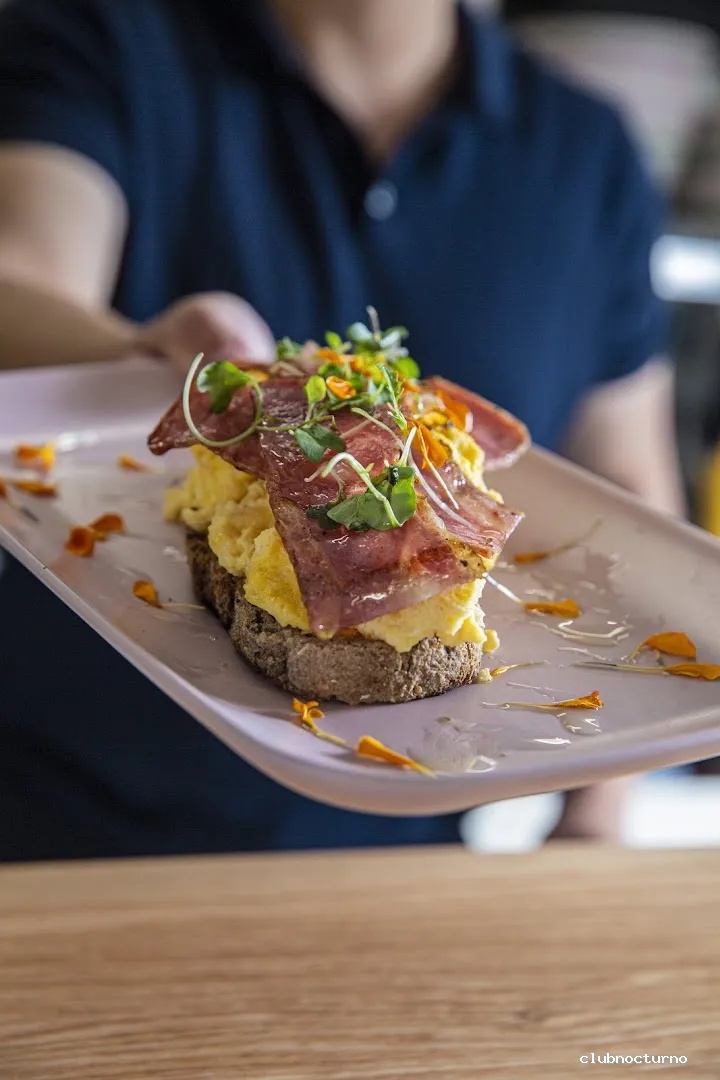 Pins Padel Club House