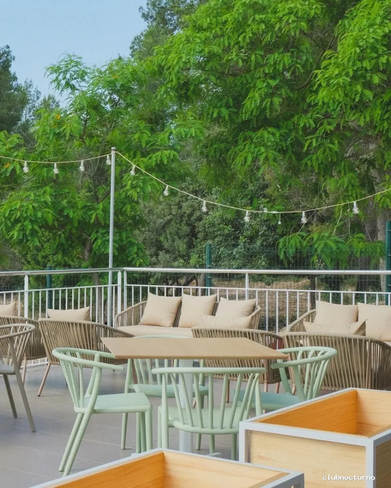 Pins Padel Club House