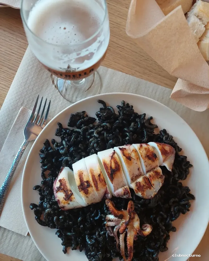 Pins Padel Club House