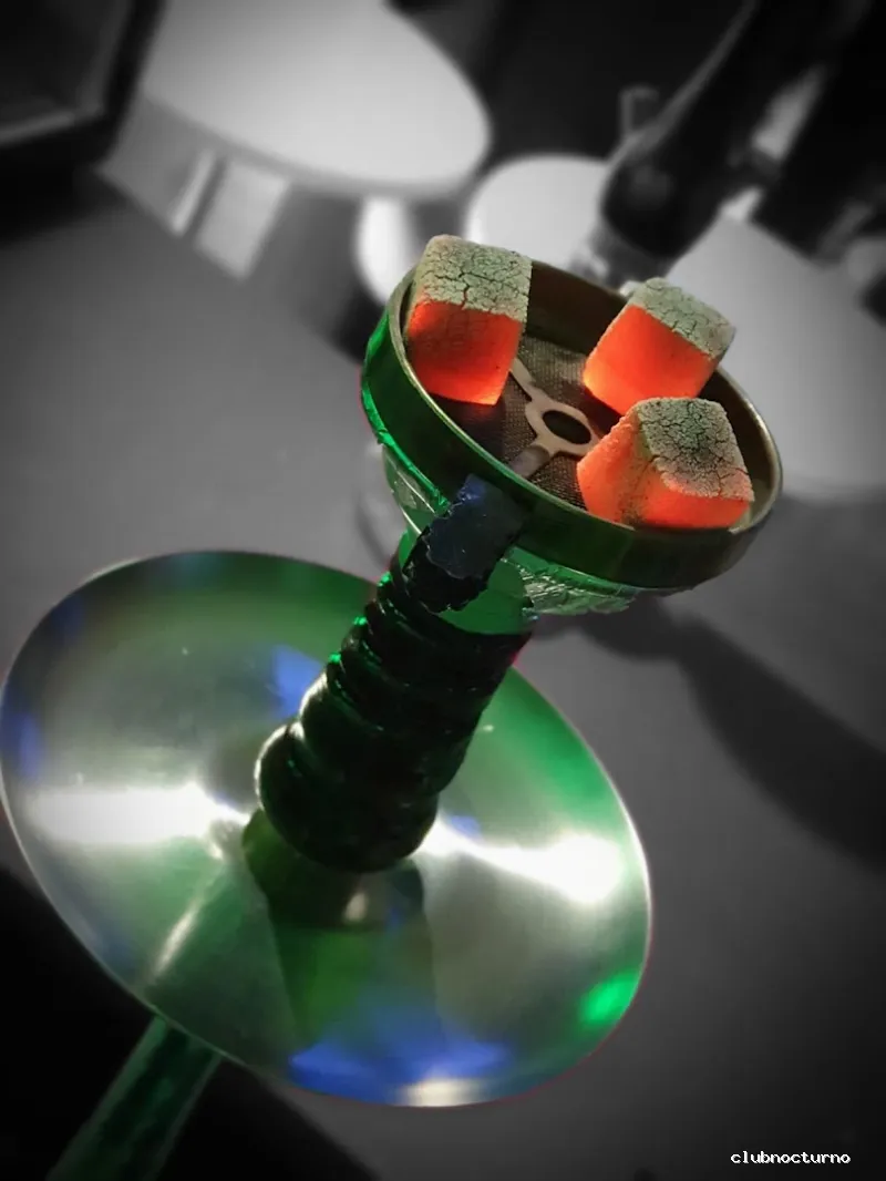 Hibou Shishas & Cocktails