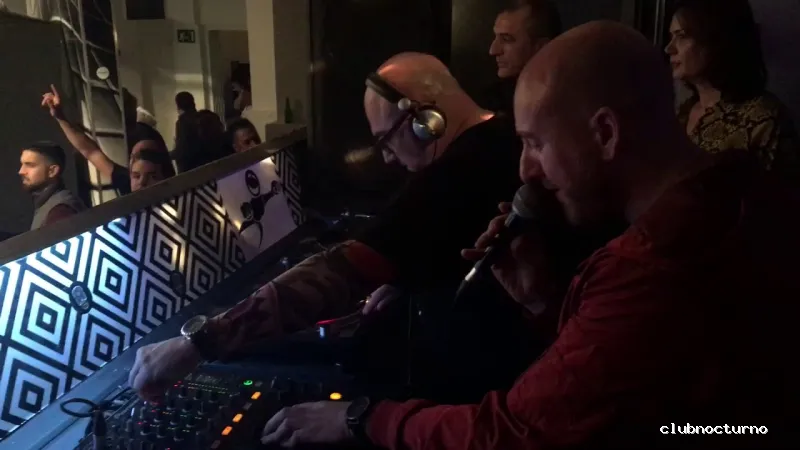 Pub Perrys (Discoteca)