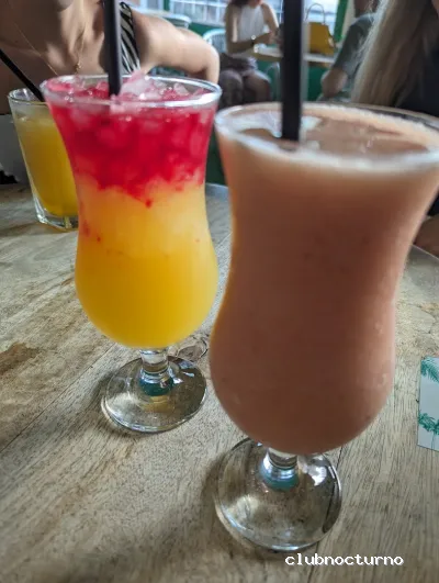 Pub.Moon terraza Tomares