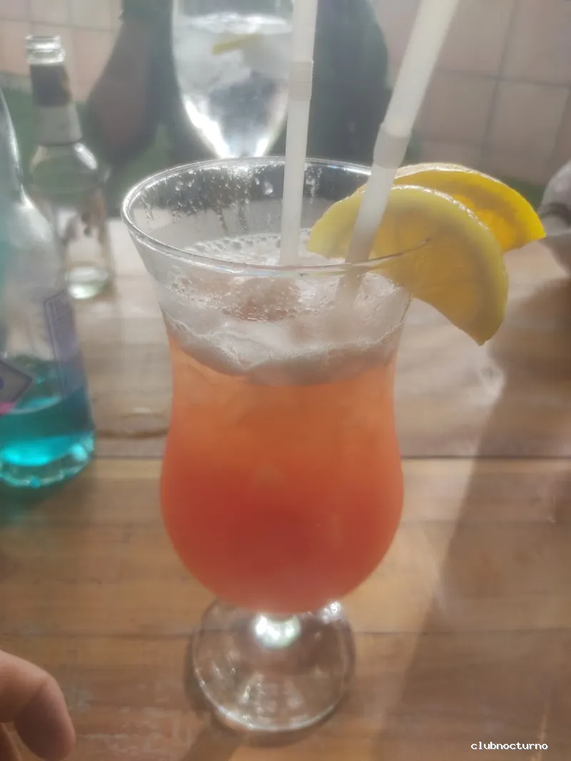 Pub.Moon terraza Tomares