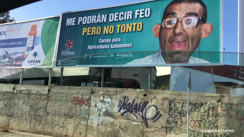 Cafetería Pub Montblanc