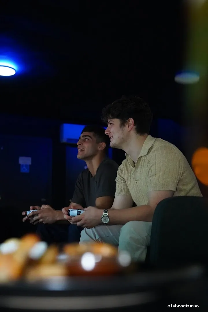 ROMVERS SHISHA LOUNGE SPORTS BAR