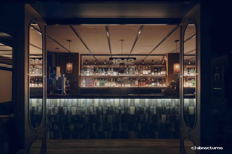 Feten club clandestino by SLVJ