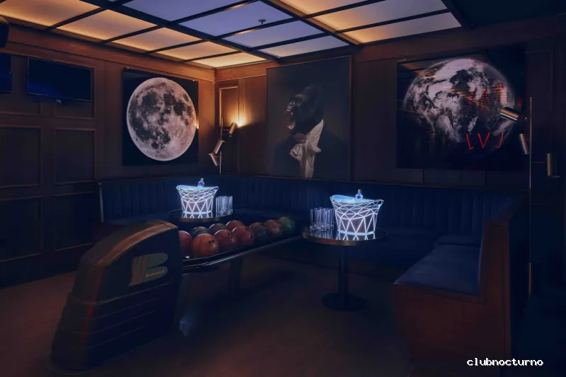 Feten club clandestino by SLVJ