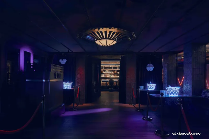 Feten club clandestino by SLVJ