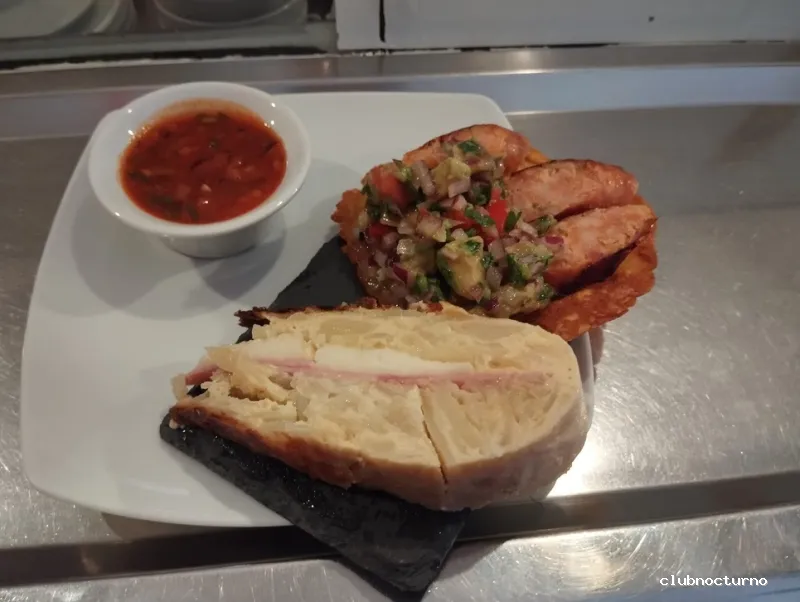 Bar Colombiano El Encinar