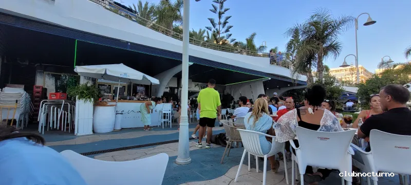 Arena Tropical Bar