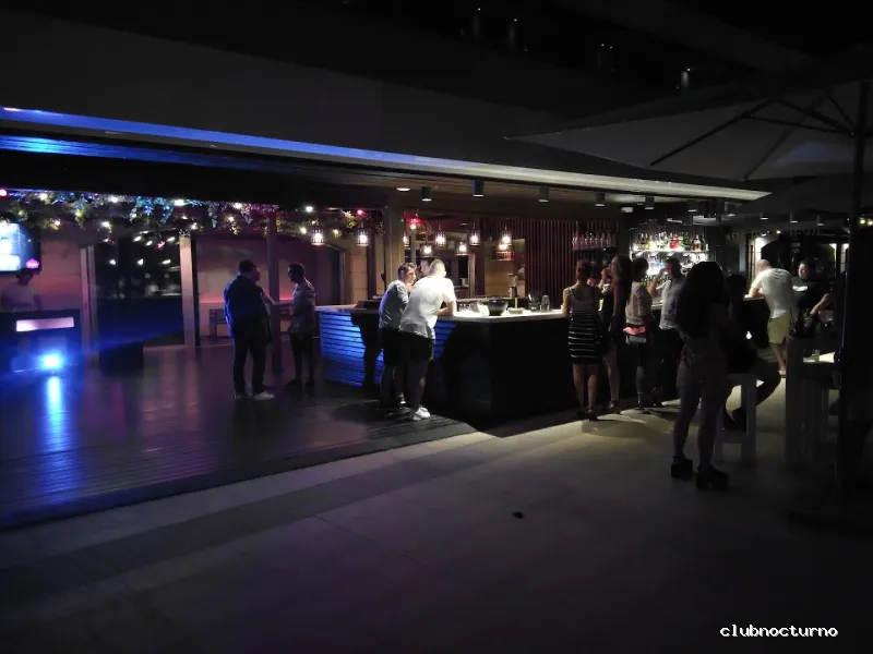 LOTUS Cocktails&Lounge