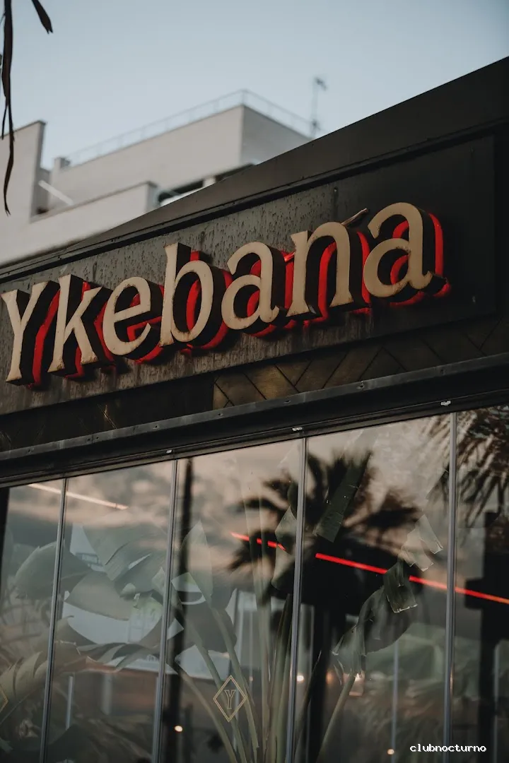 Pub Ykebana