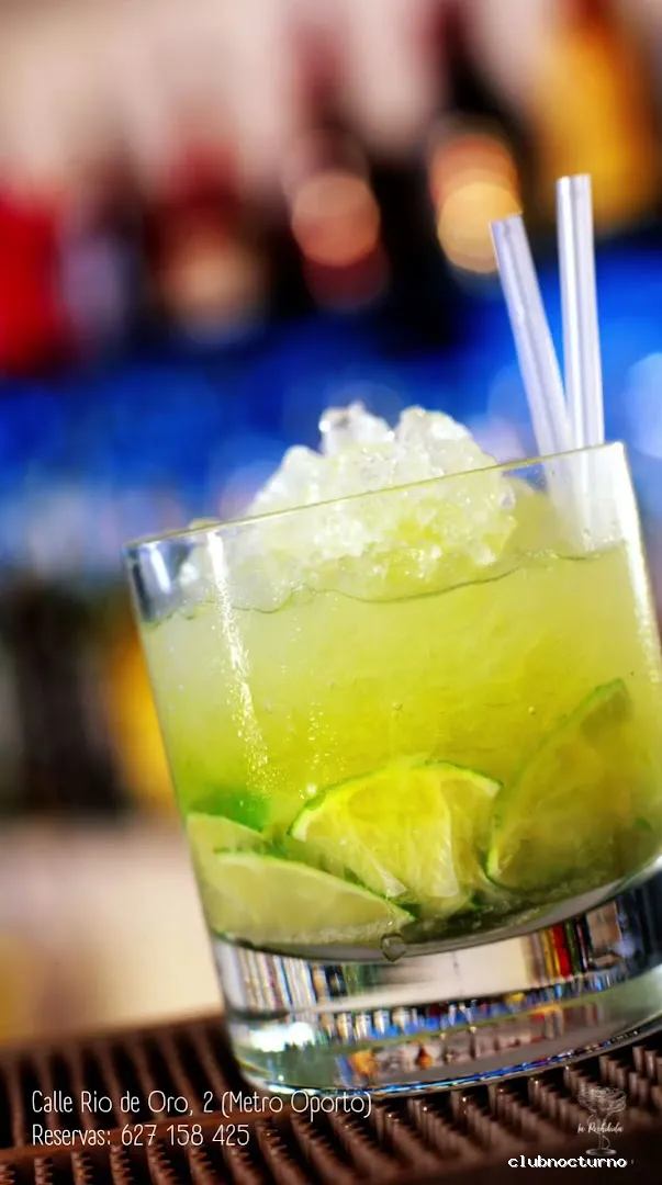 LA PROHIBIDA LOUNGE BAR