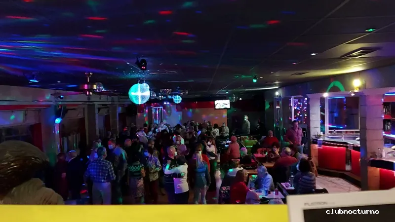 Salsa Costas Salón de Baile