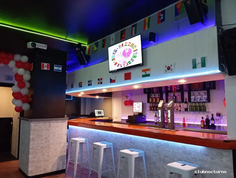 Sin Fronteras disco pub