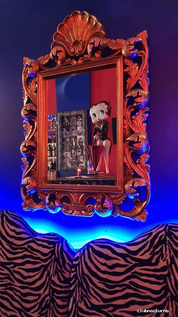 Pub Spa Liberal Noches