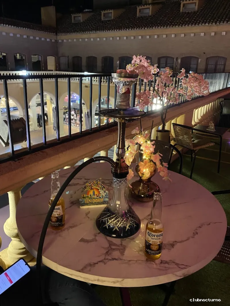 HOOKAHLIA - BEACH LOUNGE