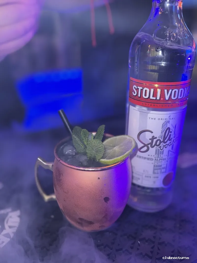 OCHO SHISHA & COCKTAIL LOUNGE/ CACHIMBA CENTRO ALICANTE