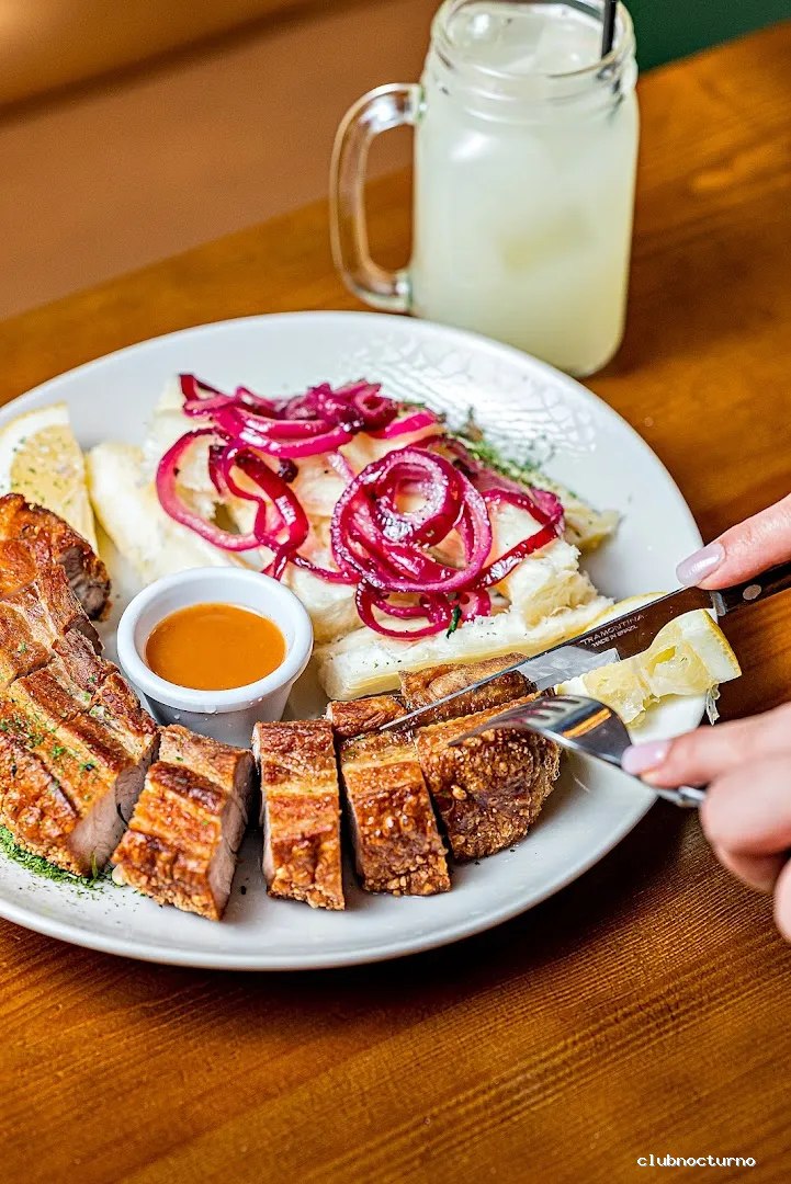 Mamajuana Restaurante Dominicano en Vallecas /RESTAURANTE DOMINICANO EN VALLECAS