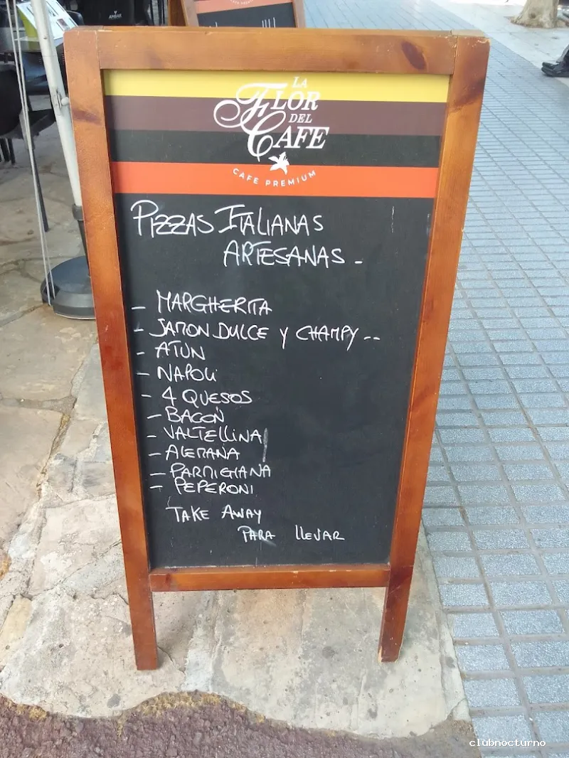 No pasa nada cocktail bar