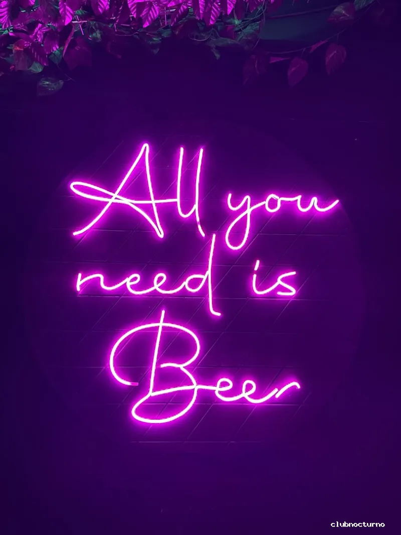 MOAI Moments & Drinks