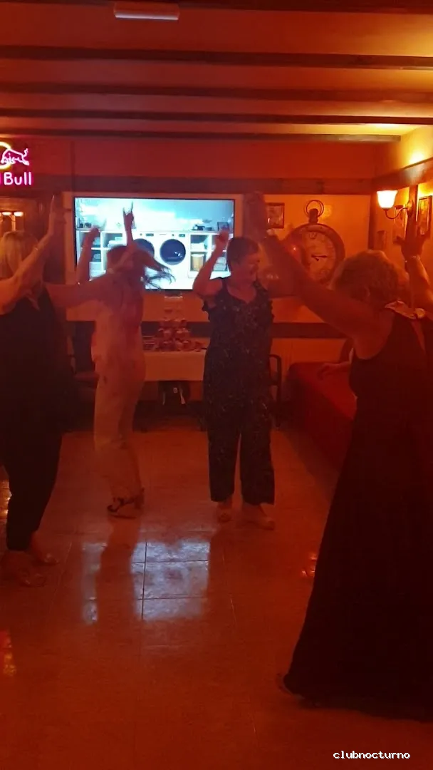 Britannia Inn - British Family Bar