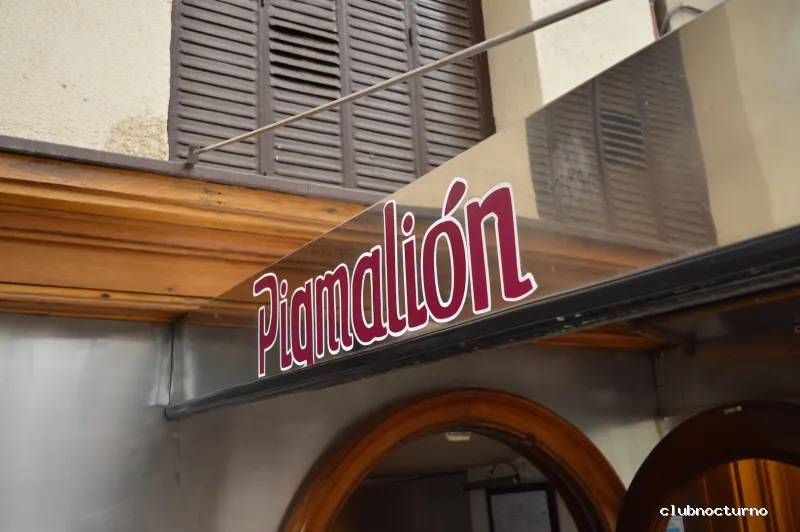 Bar de copas y club nocturno Pigmalion Madrid