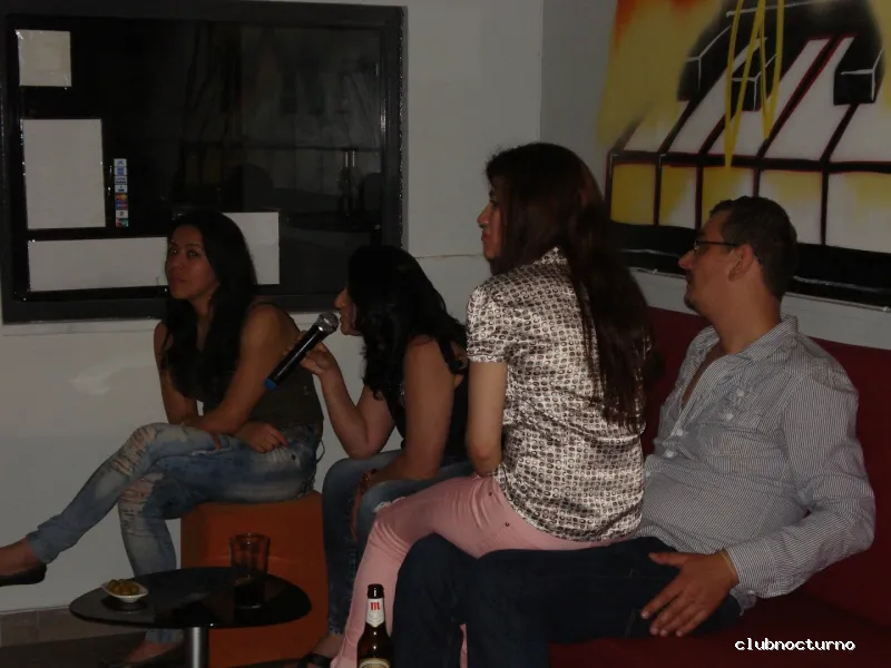 Local Stiletto La Elipa