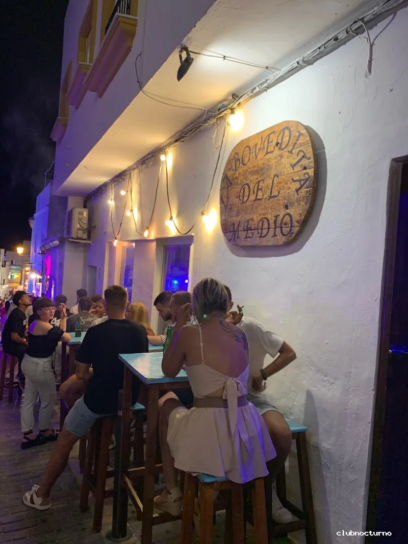 La Bovedita del Medio #bachata #salsa #kizomba #baileslatinos