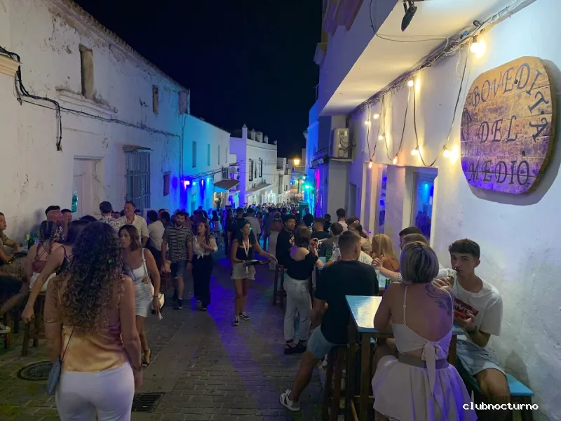 La Bovedita del Medio #bachata #salsa #kizomba #baileslatinos