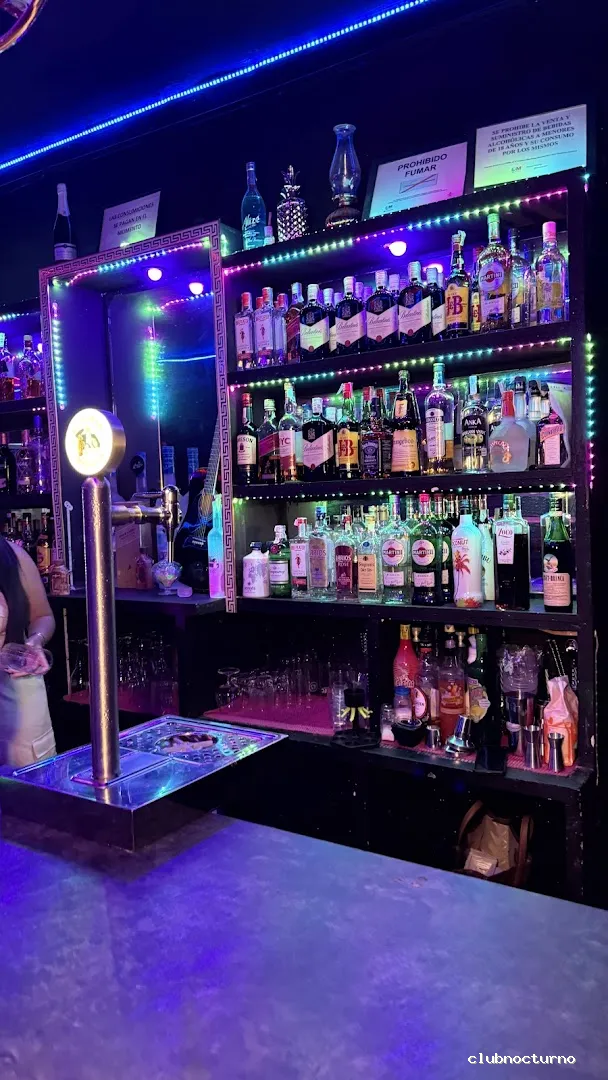 Discoteca Latina Amada's Lounge