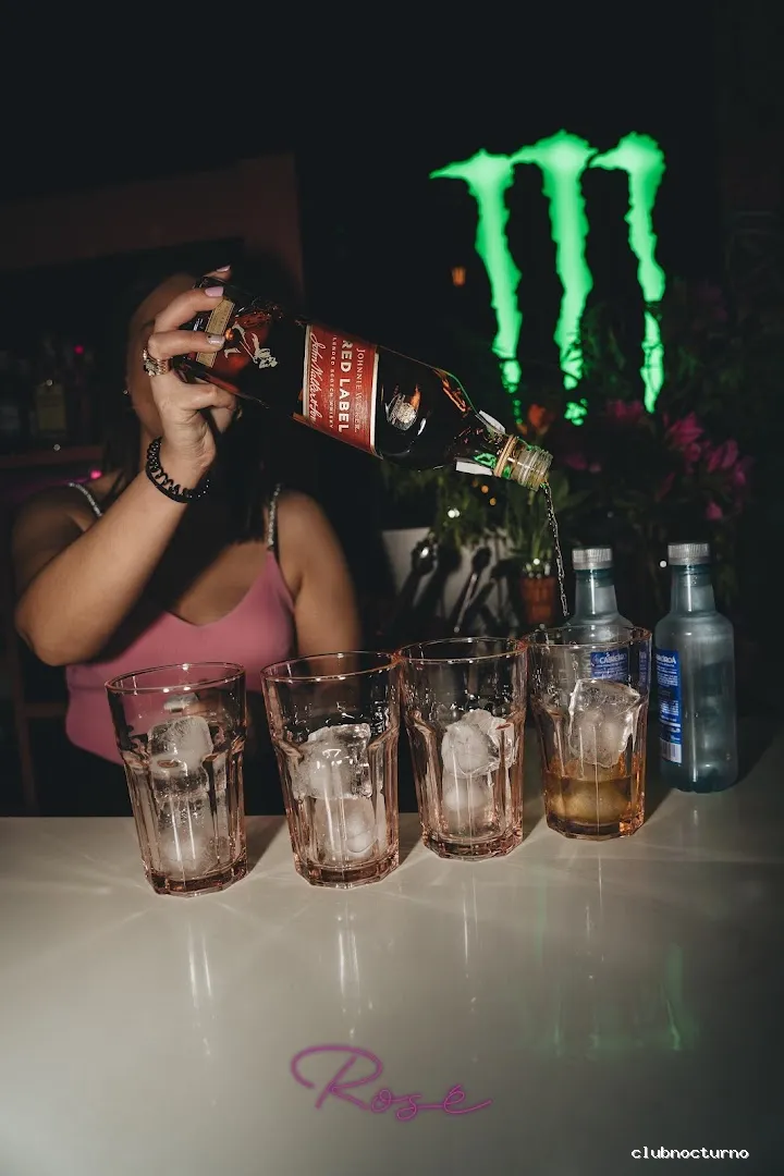 Rosé Pub & Conciertos