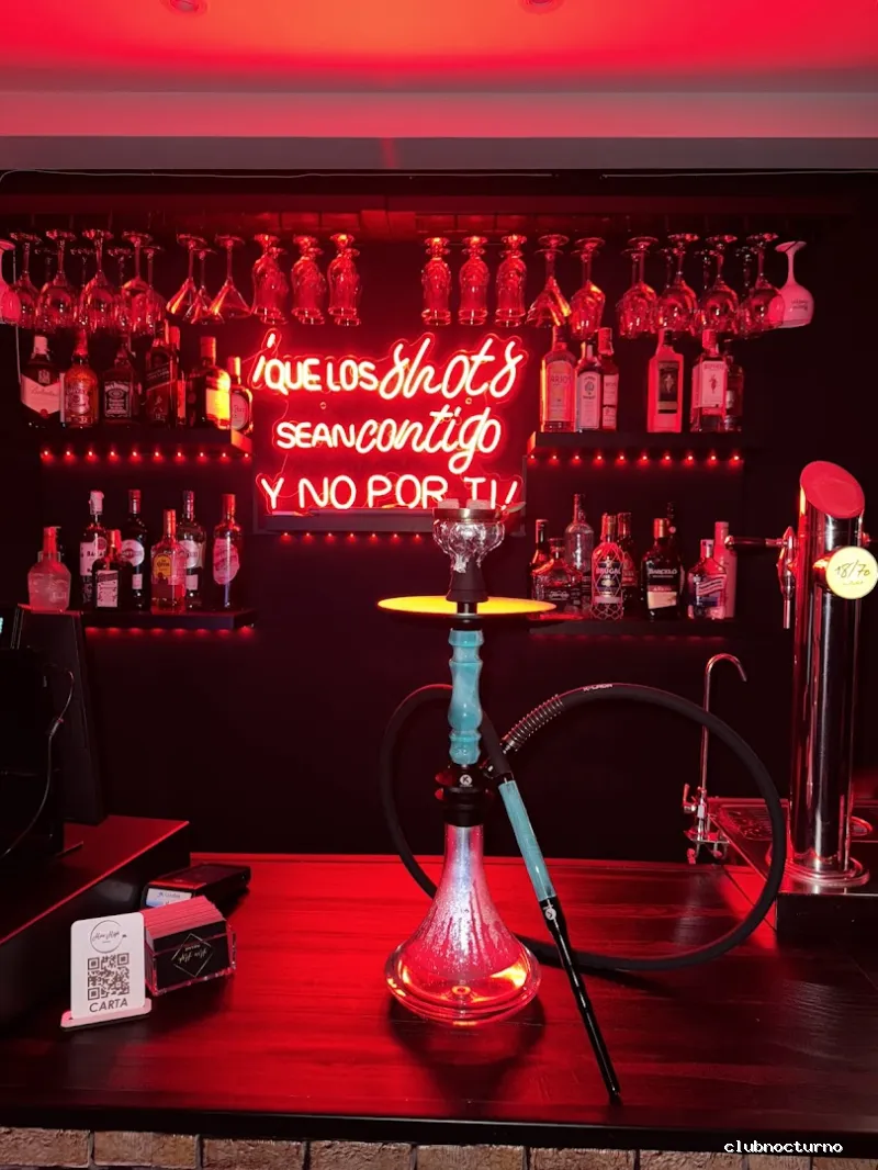 HOW HIGH pub & bar Madrid