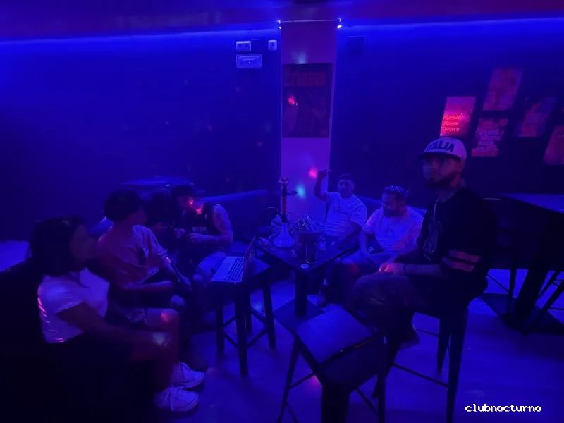 HOW HIGH pub & bar Madrid