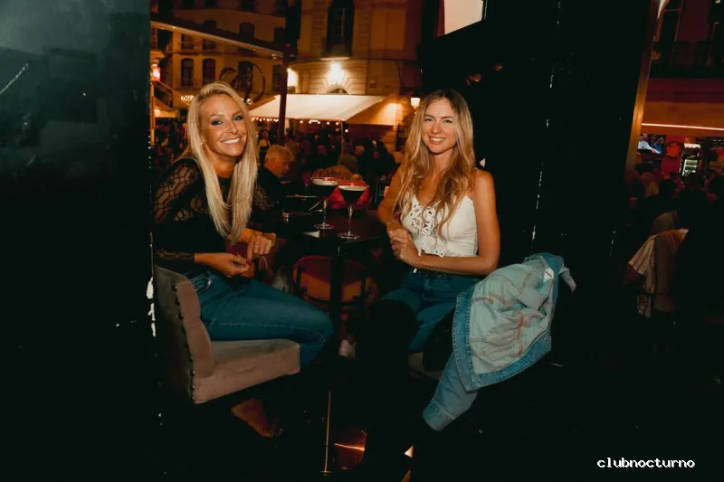 Tennessee Café Live