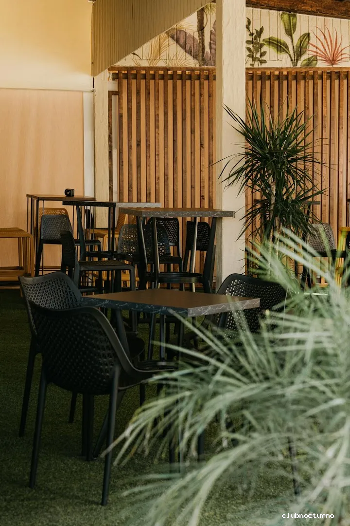 Vibra’s lounge bar