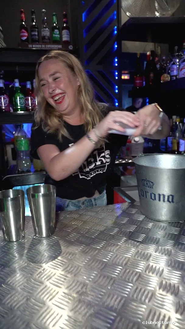 Flicks Karaoke & Disco Bar