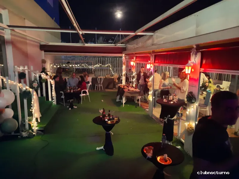 ERNESTO´S PUB VIEJA BANDA