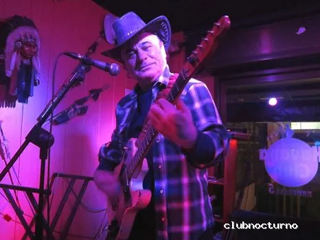 ERNESTO´S PUB VIEJA BANDA