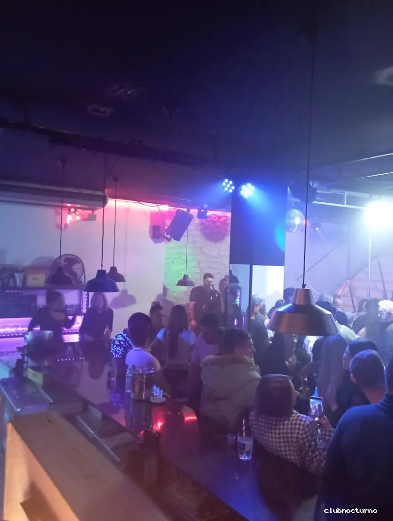 DISCOTECA LATINA LA BAHÍA